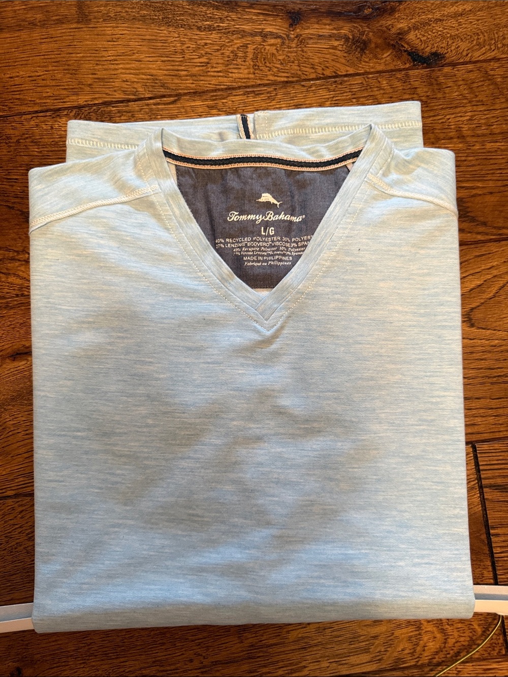 Tommy Bahama Men's Pale Blue V-Neck Sweater